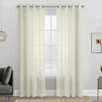 Panneau de rideau transparent à œillets Boucle blanc cassé d’Habitat - 52 x 63