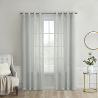 Panneau de rideau transparent à œillets Boucle gris clair d’Habitat - 52 x 95