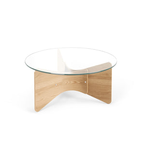 Table à café ronde moderne Madera de Umbra en bois massif avec dessus en verre - naturelle