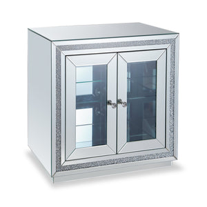 Armoire décorative Roxie de 31,5 po avec portes en verre et éclairage à DEL - argentée