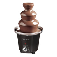 Fontaine de chocolat à fondue à capacité de 1,5 lb à 3 étages de Nostalgia - CFF965