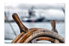  Steering Wheel Sailboat 28 po x 42 po : Cadre d'art mural et panneau de tissu