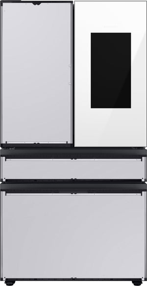 Réfrigérateur Bespoke de Samsung de 23 pi³ à 4 portes avec portail Family HubMC (à panneau personnalisable)