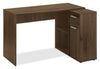 Bureau d’ordinateur en forme de L Bristol de 46 po avec tablettes, tiroir et armoire - noyer foncé